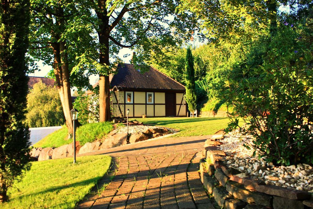 Gesindehaus Charis Villa คิพเพนไฮม์ ภายนอก รูปภาพ